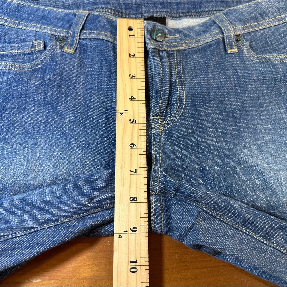 Genetic Denim “The Shane” Cigarette Jeans in Saddle Wash - Size 28 - Picture 9 of 16